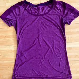 Lululemon burgundy short sleeve top size 4